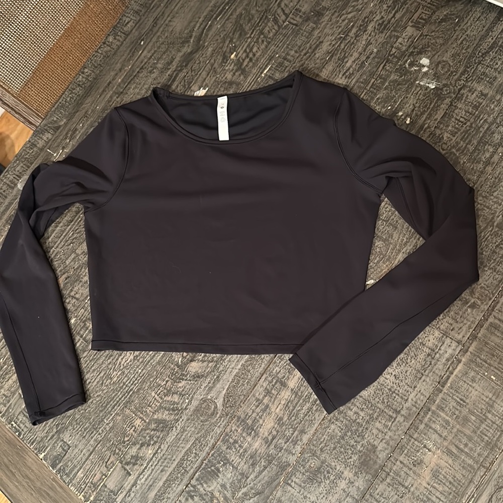 🖤NWOT Lululemon Crop Performance Top Brand New 🖤